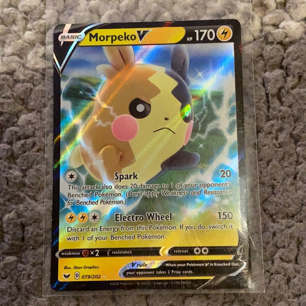 Ultra Rare Full Holographic Morpeko V Pokémon Card 079/202